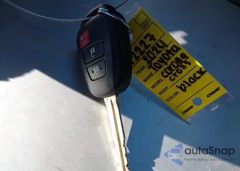 2024 Toyota Corolla Cross L из США, поврежденный, VIN 7MUAAAAG8RV093756